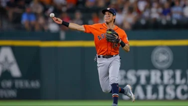 MLB: Esto dijo Mauricio Dubón al recibir importante detalle