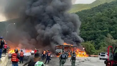 Asciende el número de víctimas mortales tras la explosión de gandola en autopista de Venezuela Asciende el número de víctimas mortales tras la explosión de gandola en autopista de Venezuela