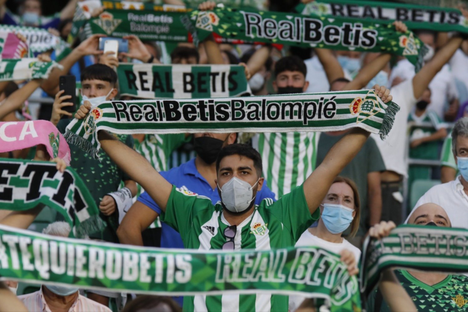 Se paraliza la venta del Real Betis Balompié