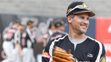 LVBP: Omar Vizquel se uniformó de León (+Video)