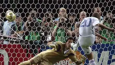 Trezeguet recuerda su penal fallado en la final del Mundial 2006 y su charla con Diego Maradona Trezeguet recuerda su penal fallado en la final del Mundial 2006 y su charla con Diego Maradona