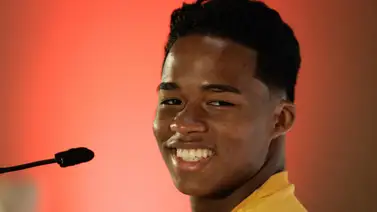 Así reciben a Endrick, la joya brasileña, en el entrenamiento del Real Madrid Así reciben a Endrick, la joya brasileña, en el entrenamiento del Real Madrid