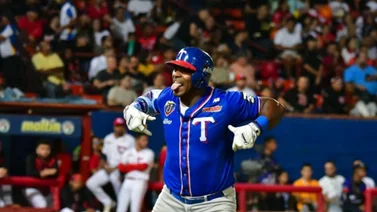 LVBP: ¡El "Caballo Loco" anda suelto! Yasiel Puig conecta un nuevo vuelacercas esta semana (+video) 