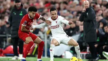 Liverpool y Manchester United no se sacan diferencia en un clásico inglés sin emoción (+Detalles) Liverpool y Manchester United no se sacan diferencia en un clásico inglés sin emoción (+Detalles)