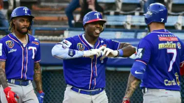 LVBP: ¡Pa' encima! Tiburones de La Guaira resurge y se mete en la pelea por el primer lugar (+Video) LVBP: ¡Pa' encima! Tiburones de La Guaira resurge y se mete en la pelea por el primer lugar (+Video)