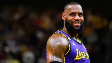 NBA: ¿El más grande de la historia? LeBron James se supera a sí mismo con increíble marca (+Video) NBA: ¿El más grande de la historia? LeBron James se supera a sí mismo con increíble marca (+Video)