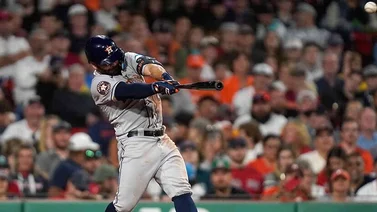 ¡MVP fuera del terreno! José Altuve compartió con niños en esta comunidad de Aragua