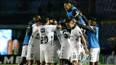 Comunicaciones alcanza su estrella 32 en el fútbol de Guatemala Comunicaciones alcanza su estrella 32 en el fútbol de Guatemala