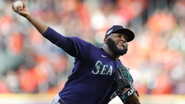MLB: Dominicano Diego Castillo recibe oportunidad para lanzar con un nuevo equipo