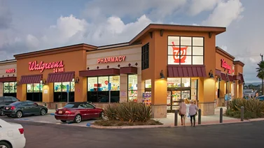 ¿Cuáles son las tiendas que estarán trabajando durante la víspera de Año Nuevo y Año Nuevo en Florida?