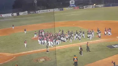 LVBP: Se vacían las bancas en el juego del Comodín (+video) LVBP: Se vacían las bancas en el juego del Comodín (+video)