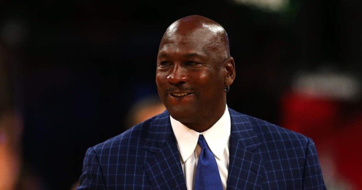 Check out the incredible amount Michael Jordan had to pay to buy this basketball team