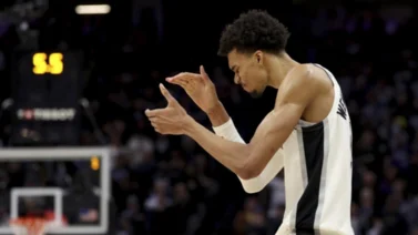 NBA: Victor Wembanyama es galardonado con el Jugador Defensivo del mes de noviembre