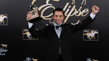 Jockey exaltado al Hall of Fame del hipismo en el 2024 viene a la Serie Hípica del Caribe 