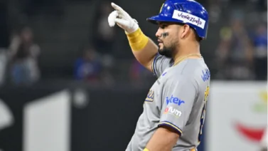LVBP: Eliézer Alfonzo Jr. le gana este reto a su hermano Omar (+video)