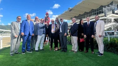 Colossus en gran carrera gana la Copa al premio “Luis Aparicio” 