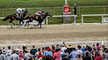 Jockeys venezolanos se llevaron clásicos el fin de semana y dominan el circuito Jockeys venezolanos se llevaron clásicos el fin de semana y dominan el circuito