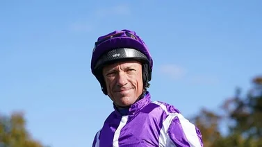 Jockey leyenda metido en problemas con la justicia