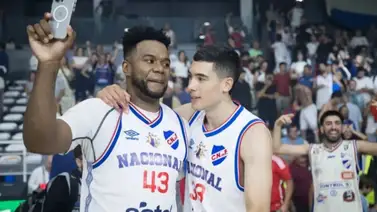 Néstor Colmenares sumó su primer doble-doble en el baloncesto uruguayo Néstor Colmenares sumó su primer doble-doble en el baloncesto uruguayo