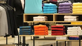 Ahorra en grande: Tres tiendas de ropa barata en Texas para esta navidad