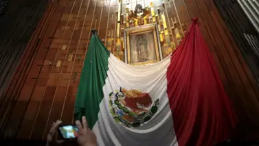 Olga Tañón y otros artistas le cantan las mañanitas a la Virgen de Guadalupe Olga Tañón y otros artistas le cantan las mañanitas a la Virgen de Guadalupe