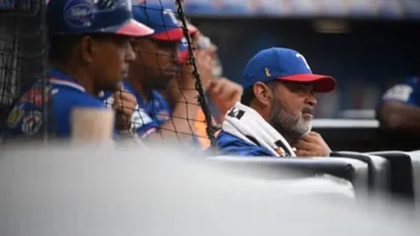 LVBP: Oswaldo Guillén llega a Macuto para el juego de Tiburones ante Tigres (+Video)