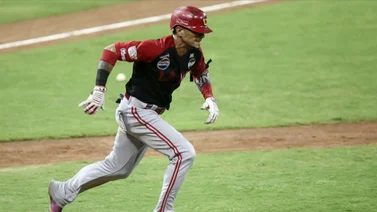 LVBP: Gorkys Hernández vuela por las bases para perseguir una hazaña histórica (+Video)