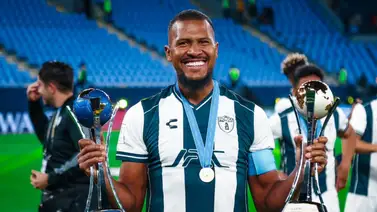 Salomón Rondón hace historia en la Copa Intercontinental Salomón Rondón hace historia en la Copa Intercontinental