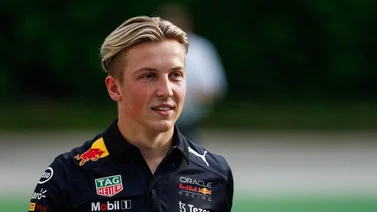 Liam Lawson: El Joven Talento que podría ocupar el Asiento de Checo Pérez en Red Bull 