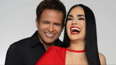 Scarlet Ortiz y Yul Burkle festejan 25 años de aniversario 