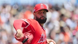 MLB: Medias Rojas hacen oficial la firma de Patrick Sandoval (+Info)