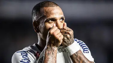 ¿Se marchará del Santos? Rómulo Otero podría preparar maletas para irse a este equipo ¿Se marchará del Santos? Rómulo Otero podría preparar maletas para irse a este equipo