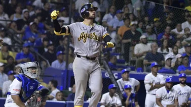 J.C. Escarra deja en alto la bandera cubana ganando el Campeón Bate en LIDOM