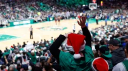 ¡Impresionante! Así fue el primer Clásico Navideño en la historia de la NBA