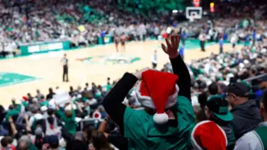 ¡Impresionante! Así fue el primer Clásico Navideño en la historia de la NBA ¡Impresionante! Así fue el primer Clásico Navideño en la historia de la NBA