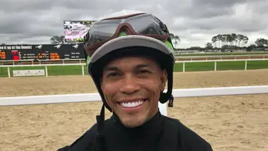 Samy Camacho también se unió a la fiesta de triunfos del 24 de diciembre en este hipódromo de Estados Unidos Samy Camacho también se unió a la fiesta de triunfos del 24 de diciembre en este hipódromo de Estados Unidos