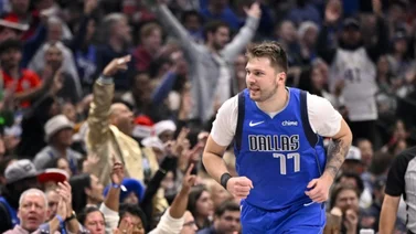 NBA: Luka Doncic tuvo un excéntrico detalle con sus compañeros y técnicos de los Mavericks