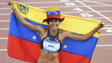 Joselyn Brea y Anthony Santander ganadores del premio Atleta del Año 2024 Joselyn Brea y Anthony Santander ganadores del premio Atleta del Año 2024