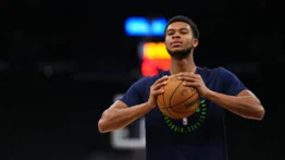De ser despedido de Timberwolves en la NBA a unirse a Maccabi Tel Aviv en la Euroliga