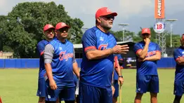 Ozzie Guillén habla claro: La presión y el secreto para que Tigres siga "sobreviviendo"