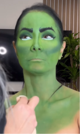 Norkys Batista se convierte en El Grinch de Navidad Norkys Batista se convierte en El Grinch de Navidad