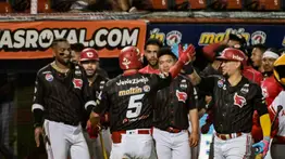 LVBP: Cardenales vapulea al Zulia y acecha la punta