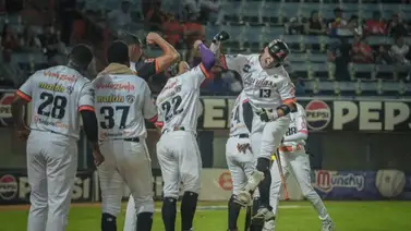 LVBP: Águilas toman vuelo y dejan en estado crítico a Leones LVBP: Águilas toman vuelo y dejan en estado crítico a Leones