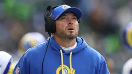 Terremoto en Los Ángeles: Chase Blackburn fuera de los Rams en vísperas de los playoffs