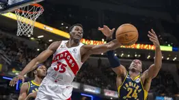 Los Grizzlies refuerzan su pintura: Christian Koloko firma por 10 días ante la plaga de lesiones