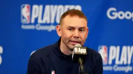 David Adelman, sancionado por la NBA tras su expulsión ante los Rockets