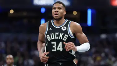 Giannis Antetokounmpo no se va de Milwaukee Bucks ¿Se reconciliaron? Giannis Antetokounmpo no se va de Milwaukee Bucks ¿Se reconciliaron?
